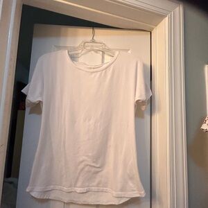 ☀️3/$10☀️ Columbia White Short Sleeve T-Shirt Medium